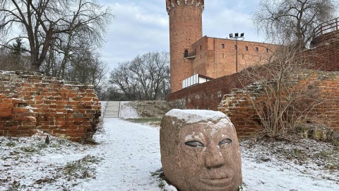 Jaka jest przyczyna odchylenia wieży?/fot. Tomasz Kaźmierski