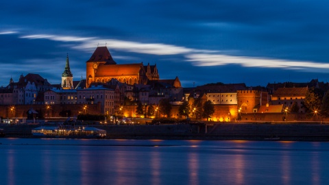 Stary Toruń czaruje w oprawie wieczornej. Fot. nadesłane