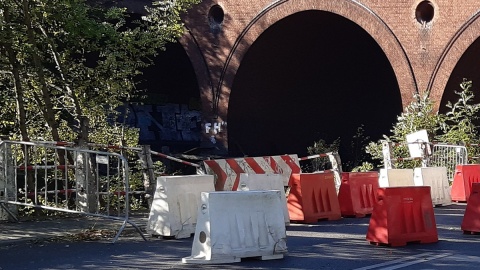 Kto naprawi osuwisko przy ul. Żeglarskiej w Bydgoszczy? Fot. Henryk Żyłkowski/PR PiK