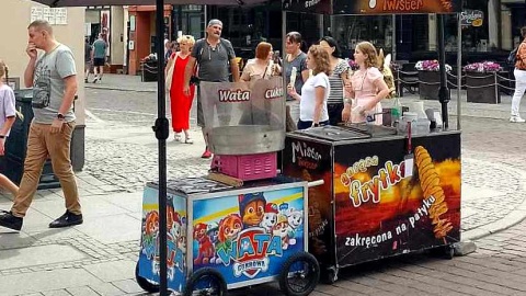 Za datek do puszki, gorący ziemniak. Czy tak można? Fot. Michał Zaręba/arch. PR PiK