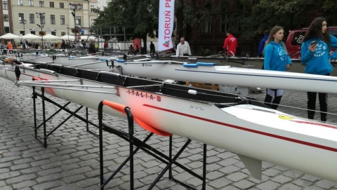 Pierwszy w Polsce maraton wioślarskich ósemek Run  Row zorganizowano w Toruniu