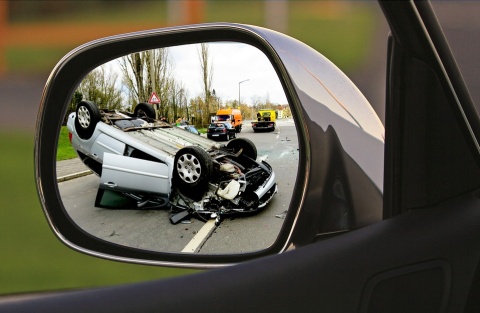 Wypadek koło Sępólna Krajeńskiego. Nie żyje 76-letni kierowca