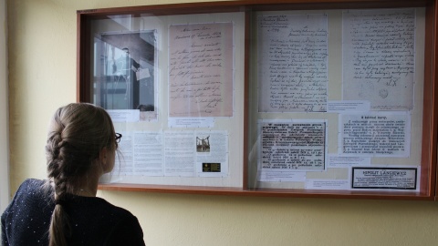 Powstańcze postaci i historie na wystawie w Bibliotece Miejskiej we Włocławku