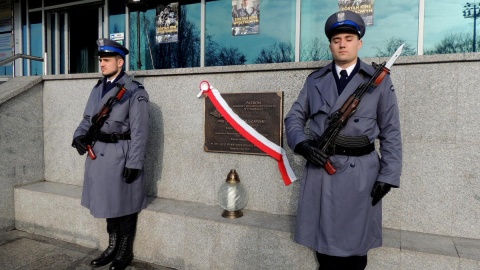 Tablica odsłonięta Radiowozy przekazane Policja w uroczystym nastroju [wideo i zdjęcia]