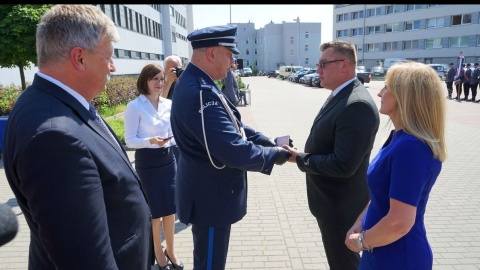 Medal dla woźnego z Brześcia Kujawskiego. Nie pozwolił, by 18-latek strzelał dalej