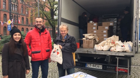 Muszę znaleźć taką wieś, by od kogoś kupić gęś Rymowanie się opłaca. Gęsi rozdane