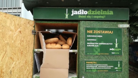 Za dużo jedzenia po świętach Warto przynieść je do jadłodzielni