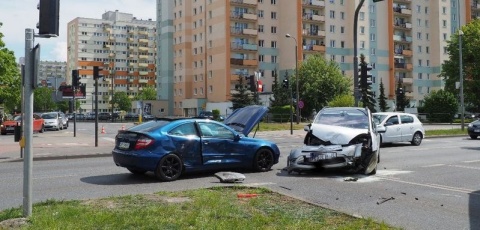 Stłuczka na Bartodziejach. Straty tylko w materii, nie w ludziach [wideo]