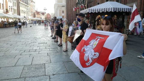 W Toruniu akcja wsparcia dla protestujących Białorusinów