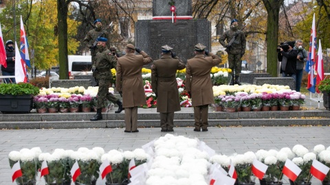 Obchody 102. rocznicy odzyskania niepodległości. Uroczystości w regionie [zdjęcia, wideo]