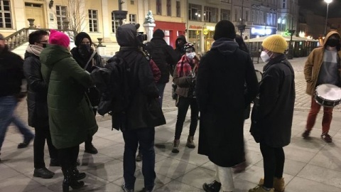 Protest Ogólnopolskiego Strajku Kobiet w centrum Bydgoszczy [wideo]