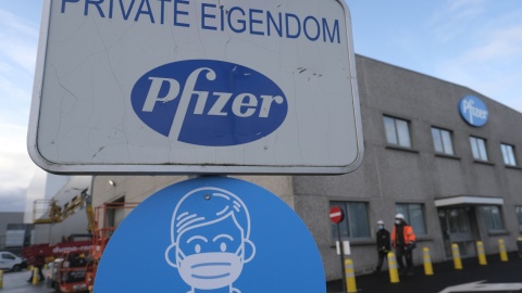 Pfizer: trzecia dawka szczepionki silnie zwiększa ochronę przed wariantem Delta