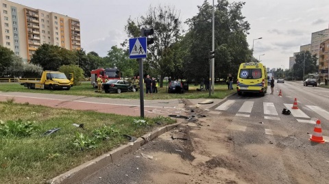 Niedziela na rondzie Skrzetuskim. Są światła, a i tak doszło go stłuczki