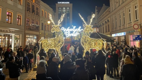 Bydgoska starówka po zmroku zamieniła się w świąteczną krainę [wideo, galeria]