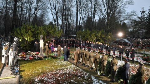 Po śmierci powrócił do kraju. Maurycy Mochnacki pochowany na Powązkach Wojskowych