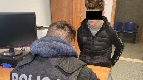 Rozpoznał oszusta, podał mu BLIK-a do pustego konta i zawiadomił policję