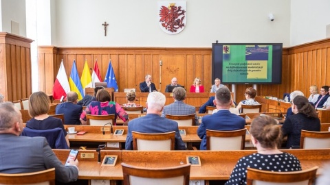 Ponad 5,5 mln zł wsparcia dla kujawsko-pomorskiej wsi. Będą drogi dojazdowe