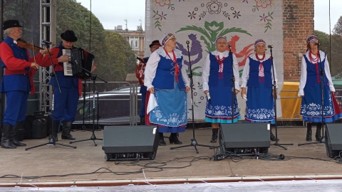 Było ludowo, wesoło i tłumnie. Za nami kolejna edycja Jesieni na Pałukach