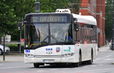 Podwyżki cen biletów w komunikacji miejskiej w Toruniu. Radni głosowali za