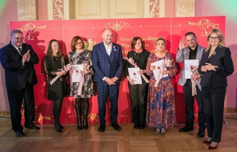 Te anioły twardo stąpają po ziemi, ale w sercu mają niebo. Nagrody przyznane