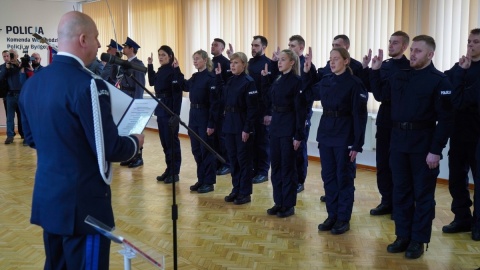 Nowi policjanci w regionie i powołanie na wyższe stanowisko. Uroczyste ślubowanie