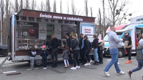 Sezon na food trucki rozpoczęty Apetycznie przy Torbydzie [wideo, galeria]