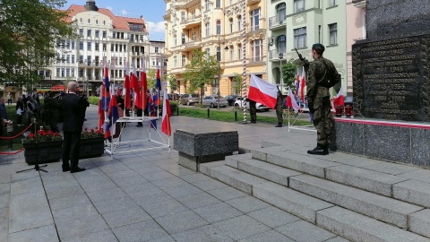 Rocznica znakiem nadziei dla Ukrainy Bydgoszcz uczciła koniec II wojny światowej [zdjęcia, wideo]