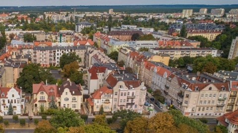 Mieszkańcy boją się o kamienice. Roboty na alejach Mickiewicza mają powodować drgania w budynkach