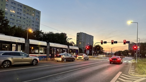 Tramwaj potrącił kobietę jadącą na hulajnodze w Bydgoszczy. Trafiła do szpitala