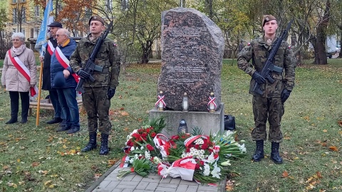 41 lat temu powstały Wojskowe Obozy Internowania. Tam poniżano działaczy opozycji [wideo, zdjęcia]