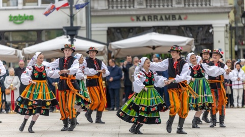 Na scenie tańczy i śpiewa 200 osób. Ziemia Bydgoska przygotowuje koncert na 65-lecie