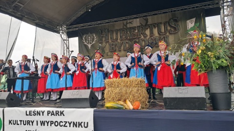 Deszczowa aura nie przeszkodziła mieszkańcom Bydgoszczy i okolic, żeby tłumnie pojawić się na Jarmarku Kujawsko-Pomorskim w Myślęcinku/fot: Damian Klich