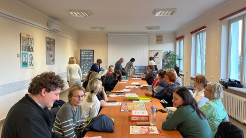 Grę „Bydgoszczanie i ich miasto” stworzyli pracownicy Pedagogicznej Biblioteki Pedagogicznej skupieni w stowarzyszeniu Kujawsko-Pomorskie Centrum Dziedzictwa Oświaty/fot. Elżbieta Rupniewska