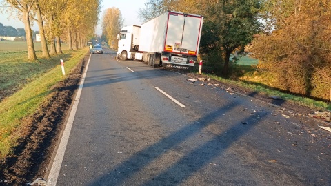 Kierujący citroenem poniósł śmierć na miejscu/fot. KPP w Mogilnie