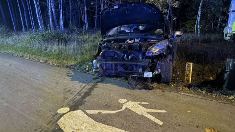 Zderzyły się dwa samochody osobowe. Obrażenia odniosły dwie osoby/fot. Bydgoszcz998, Facebook