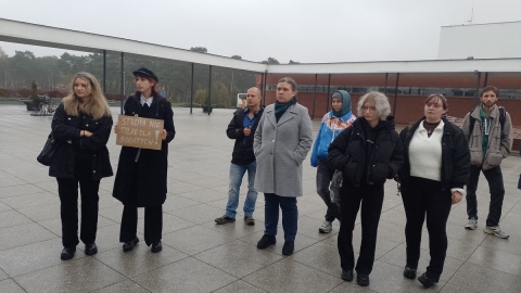 Pikieta studentów przed rektoratem UMK w Toruniu/fot. Michał Zaręba