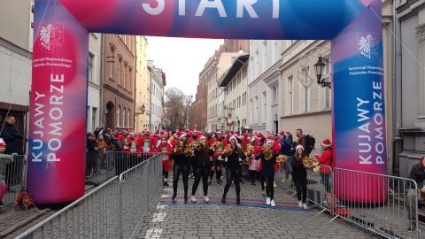 Festiwal Biegów Świętych Mikołajów w Toruniu/fot. Michał Zaręba