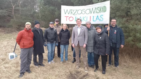 Walka o wrzosowisko i apel społeczników do radnych Torunia: Pokochajcie te łąki