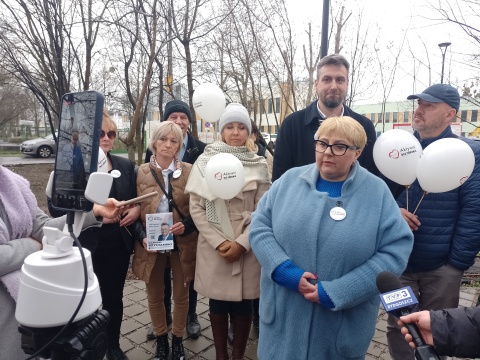 Aktywni dla Torunia chcą zmian w edukacji. Pozostałe sztaby zapraszają na spacery