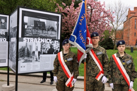 84. rocznica Zbrodni Katyńskiej. Mieszkańcy regionu oddali hołd pomordowanym