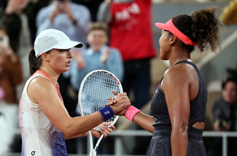 Roland Garros: Horror Świątek. Polka wyszła z wielkich opresji. Mecz Hurkacza przerwany