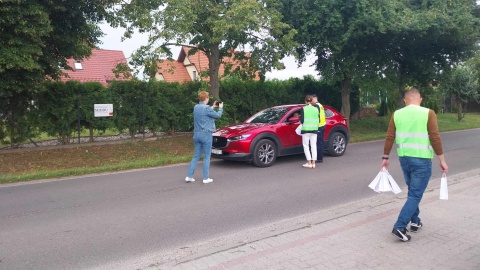 Trzeźwość na drodze to podstawa Wspólna akcja gminy i policji w Dobrczu