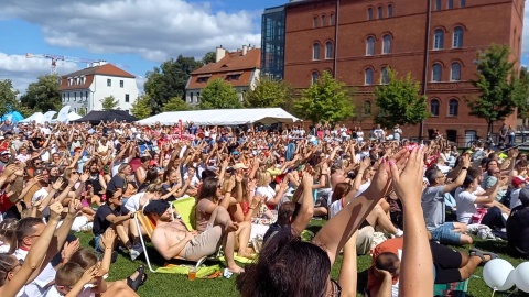 Polscy siatkarze przegrali z Francją. Kibice komentują: To srebro smakuje jak złoto [zdjęcia, wideo]