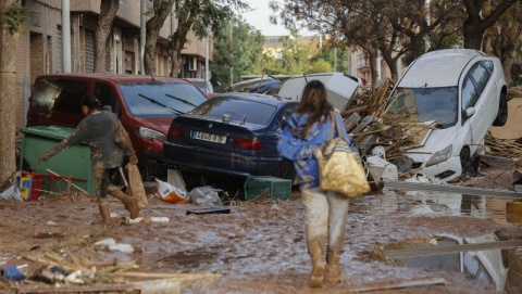 Co najmniej 95 ofiar śmiertelnych gwałtownych powodzi w Hiszpanii. Wiele osób zaginionych