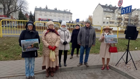 Spór o Gietrzwałd. Obok słynnej wsi ma powstać ogromny magazyn. W Toruniu protestują