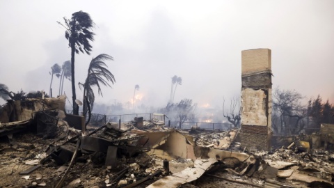 Trzy pożary pustoszą Los Angeles/fot. Caroline Breham/PAP/EPA