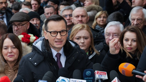 Mateusz Morawiecki przed warszawską prokuraturą/fot. Paweł Supernak/PAP