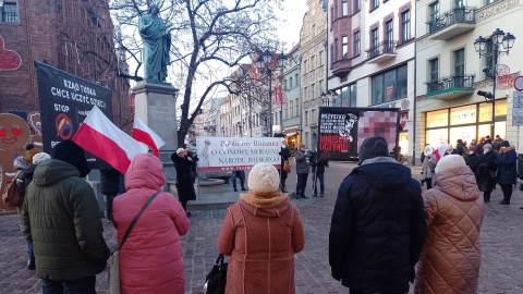 Zgromadzenie przeciwników aborcji w Toruniu rozwiązane. Powodem był jeden z banerów