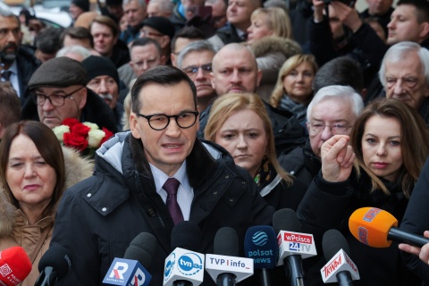 Mateusz Morawiecki usłyszał zarzuty. „Realizacja wyborów była moim obowiązkiem”